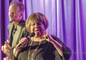 Mavis-Staples-Photo © Donna Balancia