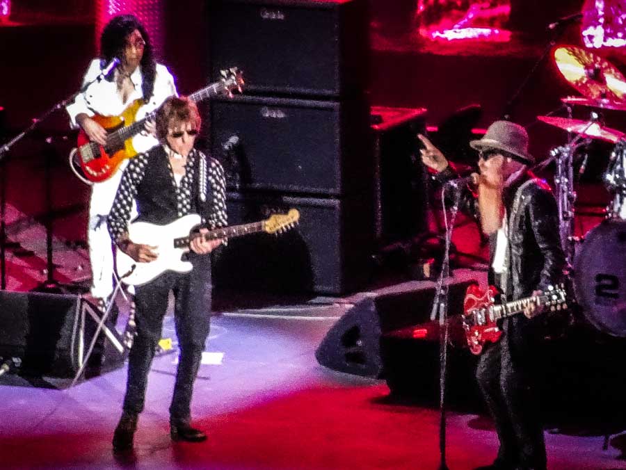 Jeff Beck and friends - Photo by Craig Hammons