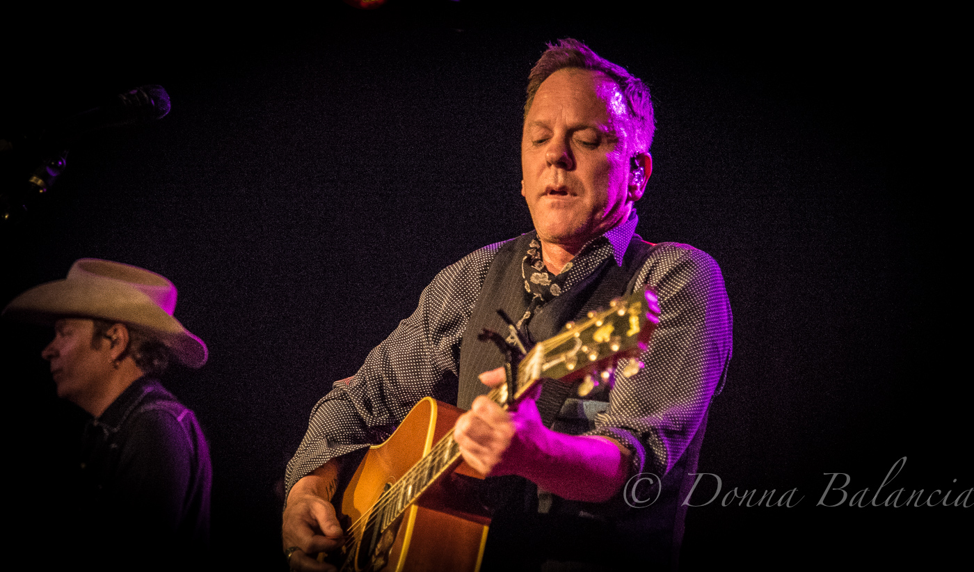 Kiefer Sutherland at The Roxy - Photo © 2017 Donna Balancia