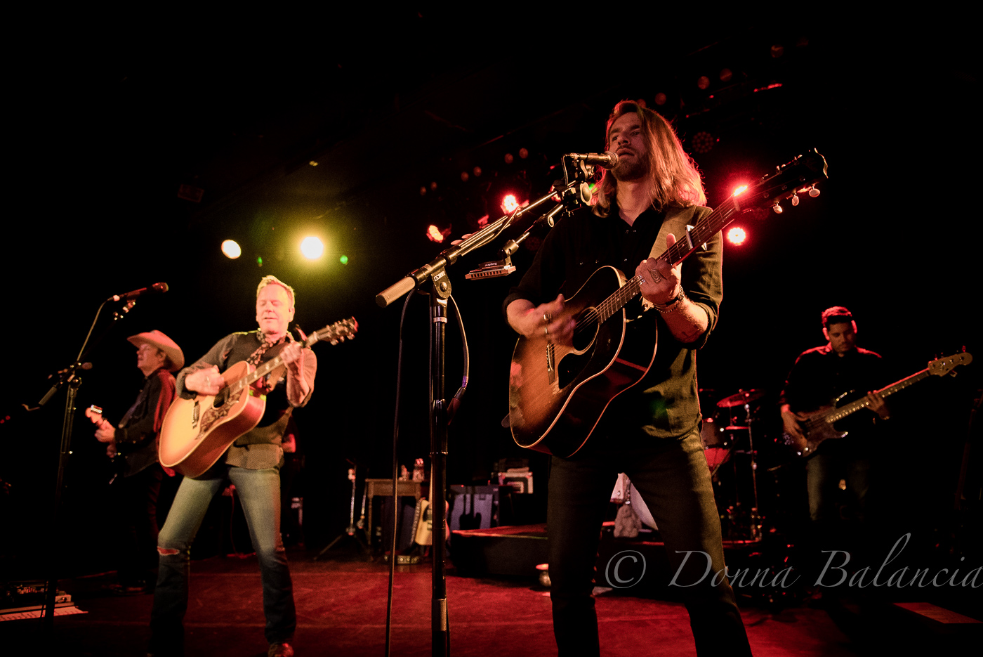 Kiefer Sutherland tours to promote 'Down In a Hole' - Photo © 2017 Donna Balancia