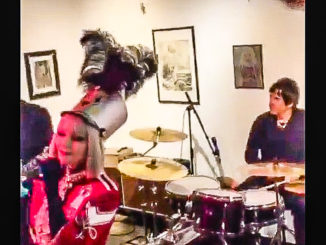 Rodney introduced Clem Burke and Glitter Critters with Kevin Preston and Christa and Rick Collins from Woolly Bandits - Video by CaliforniaRocker.com