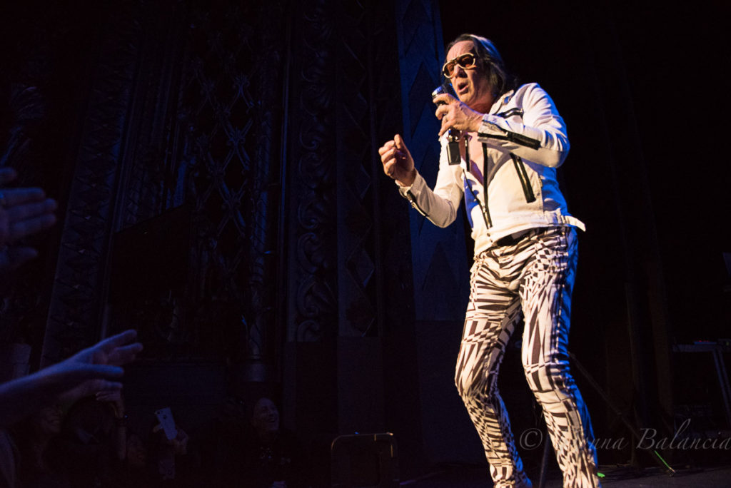 Todd Rundgren as Elvis at Saban Theatre - Photo © 2017 Donna Balancia