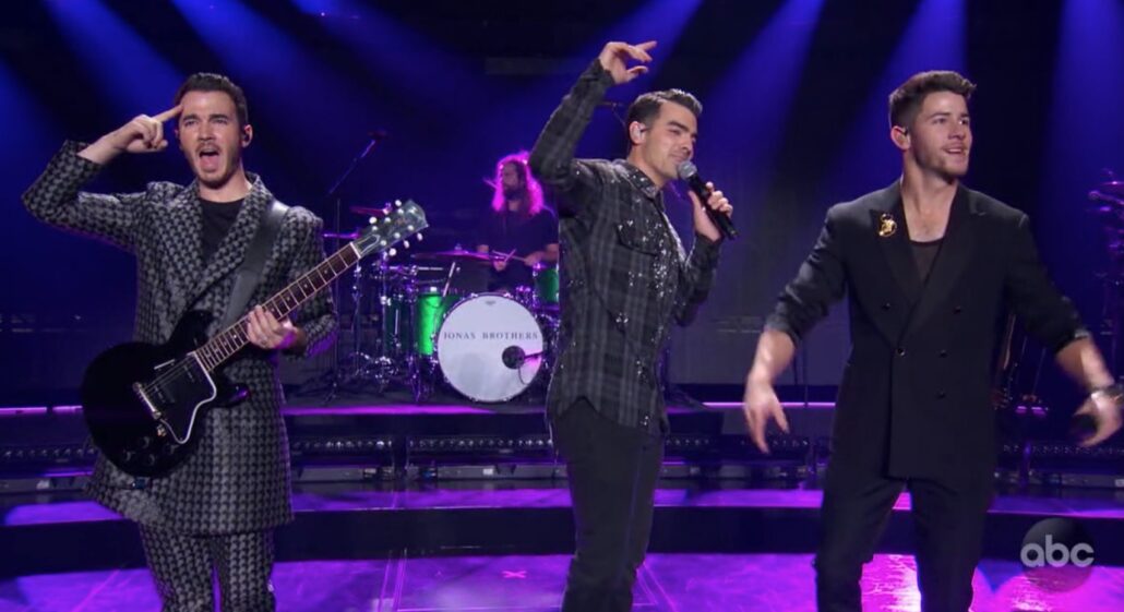 Jonas Brothers play live from Boston on AMAs - Courtesy ABC