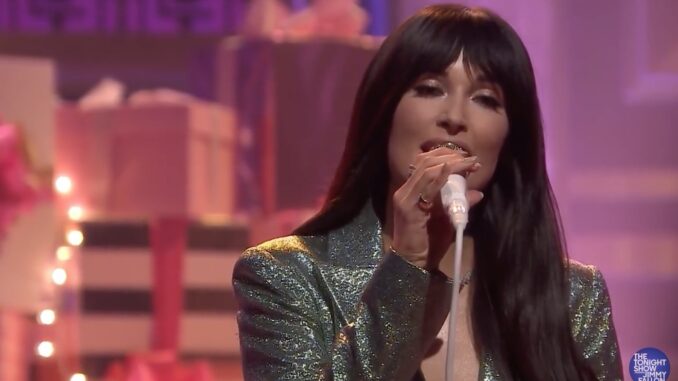 Kacey Musgraves debuts Glittery on The Tonight Show - Courtesy