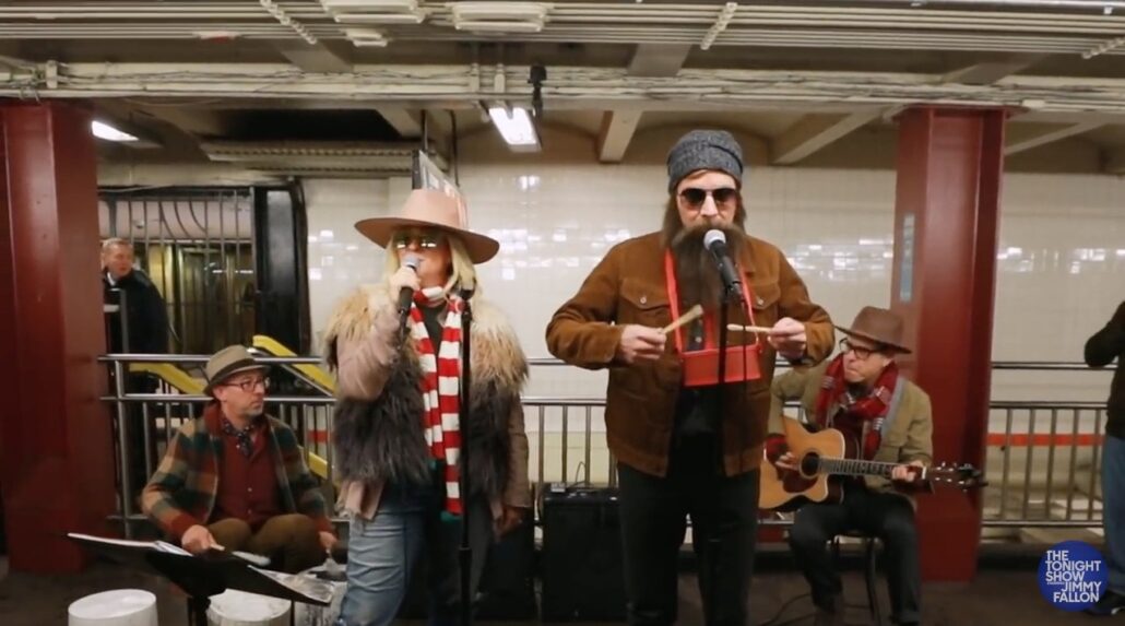 Alanis Morrisette and Jimmy Fallon as buskers in the Subway - Courtesy NBC
