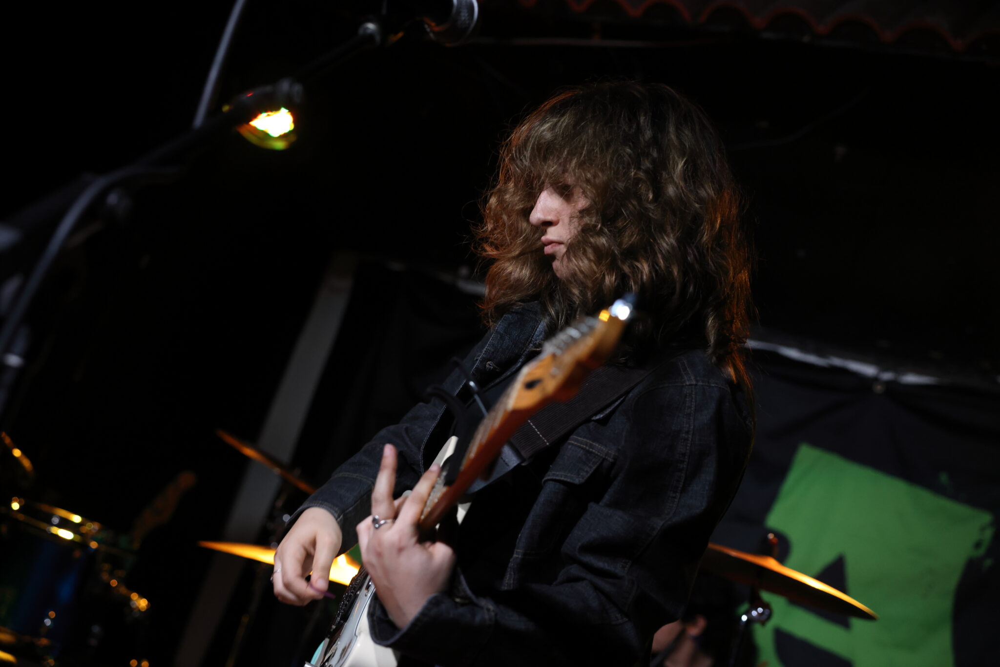 Vial Rocker Vial Honors the Minneapolis Punk Tradition in Exciting Next-Gen Style ...