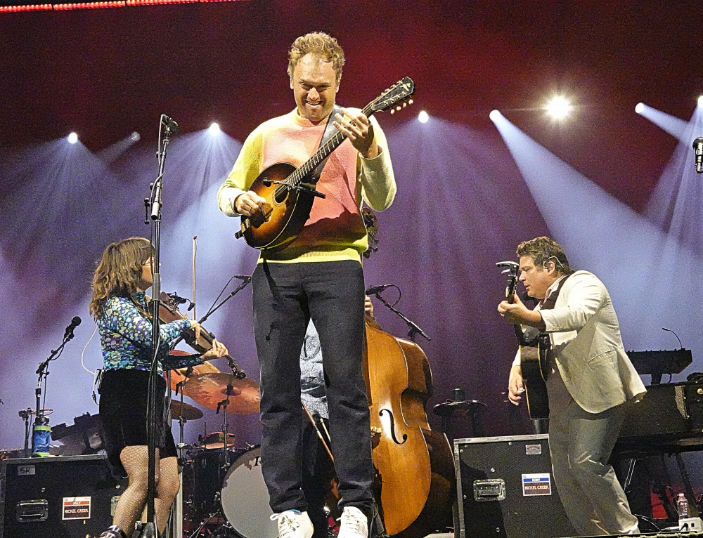 Wwell Rocking Kacey Musgraves with Father John Misty and Nickel Creek Unite Fans on ...