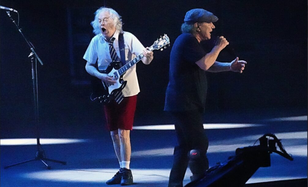 AC/DC - Photos by Alyson Camus for US Rocker