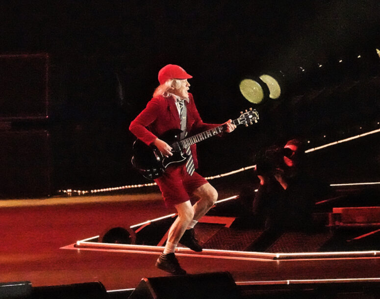 AC/DC - Photos by Alyson Camus for US Rocker