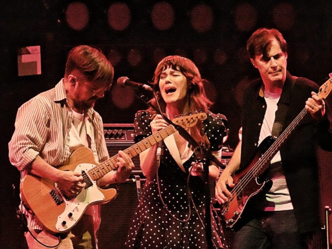 Rilo Kiley featuring front woman Jenny Lewis at Just Like Heaven - All photos by Alyson Camus for US Rocker