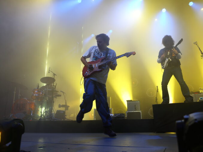 Peach Pit - All photos by Notes From Vivace for US Rocker