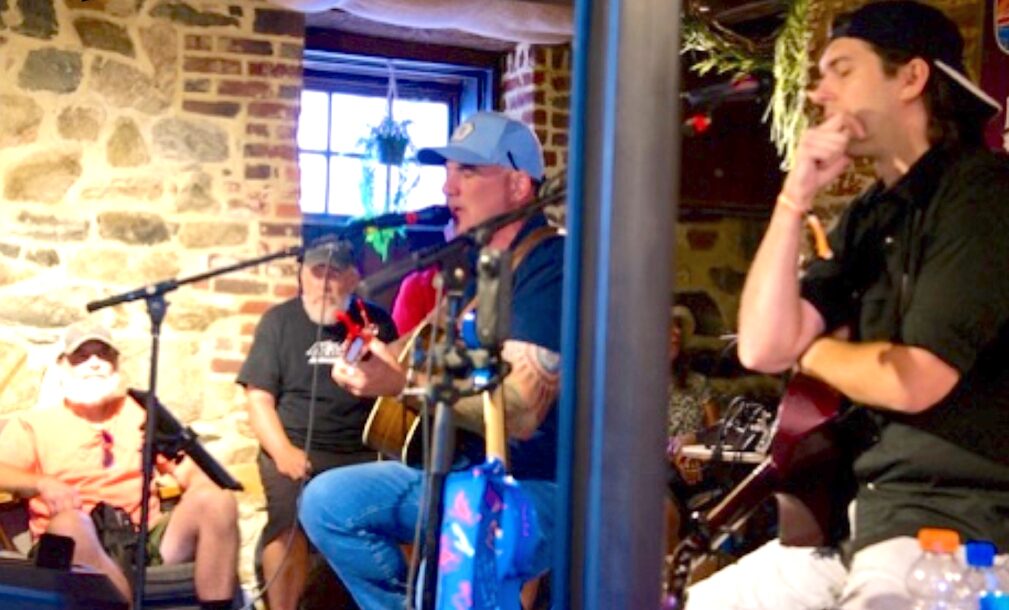 Pete Best and Victor Vas - All photos by Donna Balancia