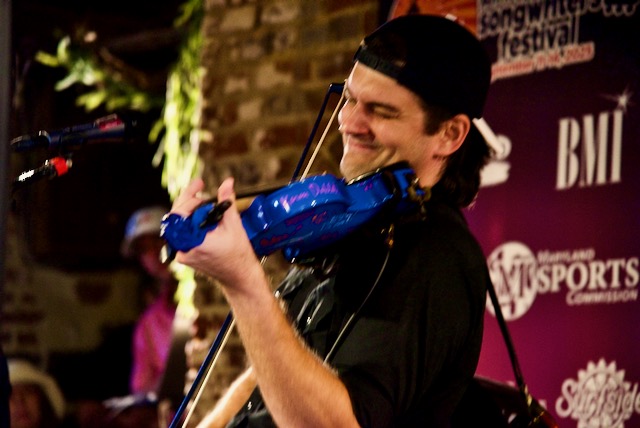 Victor Vas - All photos by Donna Balancia