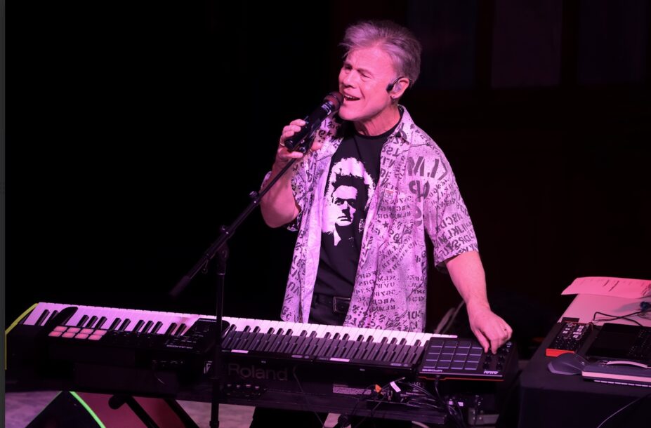 Thomas Dolby performs and tells stories with his 'Iconic 80s Tour - Photos by Paul McAlpine