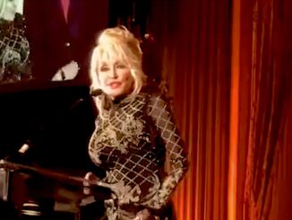 Dolly Parton was honored by the Los Angeles Press Club in 2018 - Image capture by Donna Balancia US Rocker